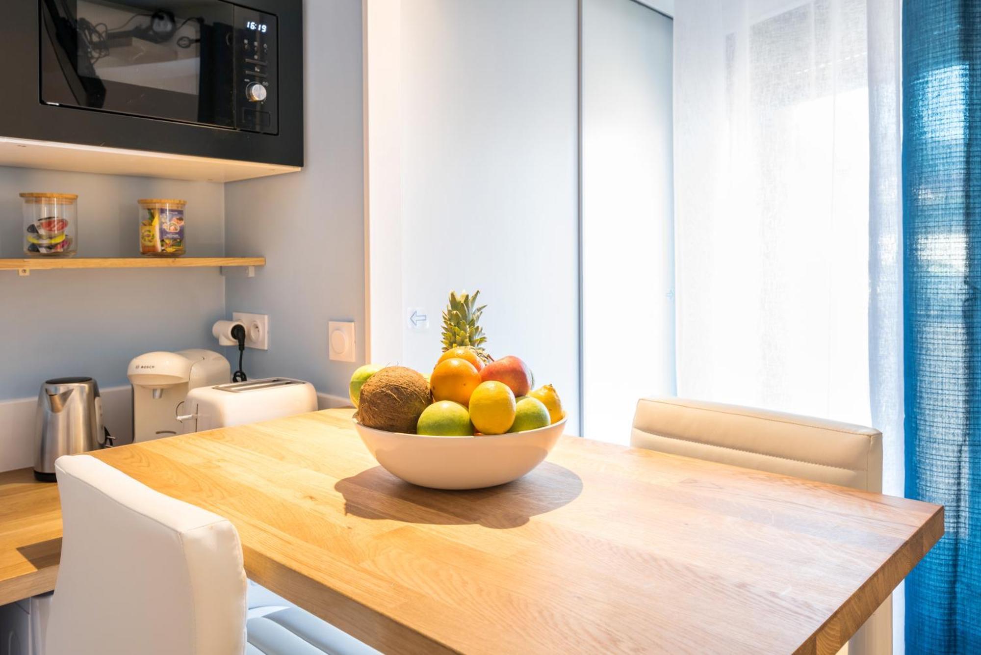Super Chazelles - Metro - Hopitaux Lyon Sud Apartment Saint-Genis-Laval Exterior photo